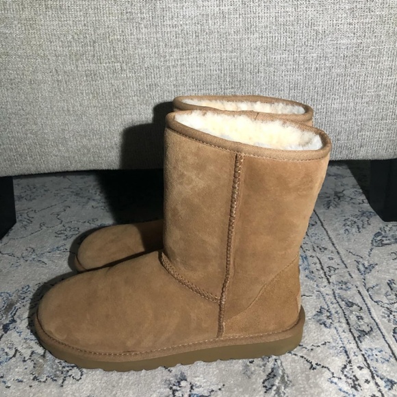 UGG Classic Short II Chestnut Women’s Boots - Picture 10 of 15